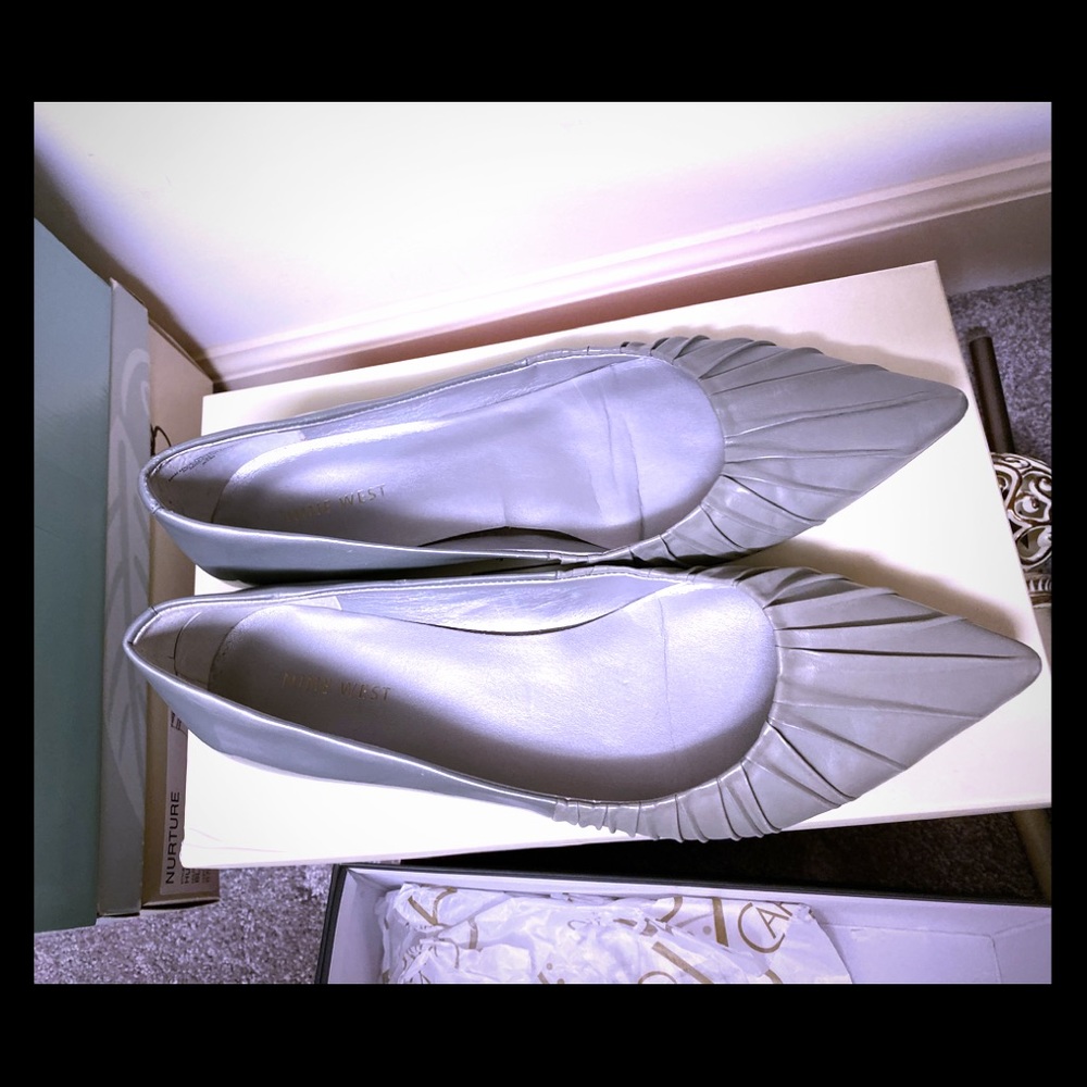 Gray Patent leather flats